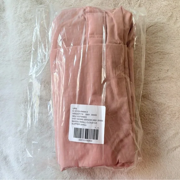 NWT BAGGU Small Cloud Carry-On Bag Rose Tan - Picture 3 of 13